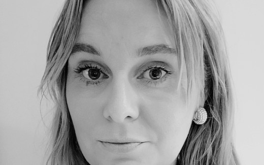 Porträtt på emma-simonsson_foto_ny.jpg